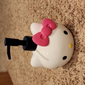 NEW Hello Kitty Soap Dispenser